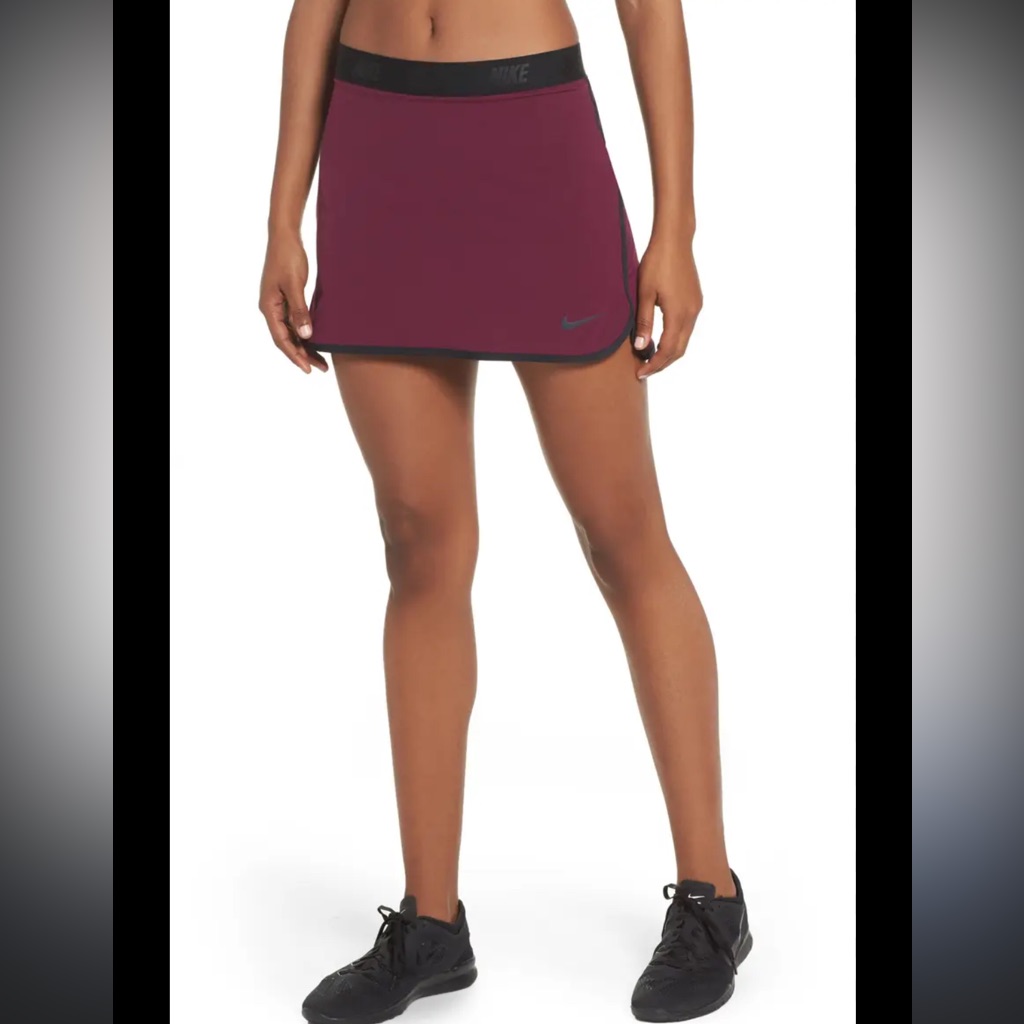 Nike Golf Dri-Fit Women's Wine Skort - Size Xs